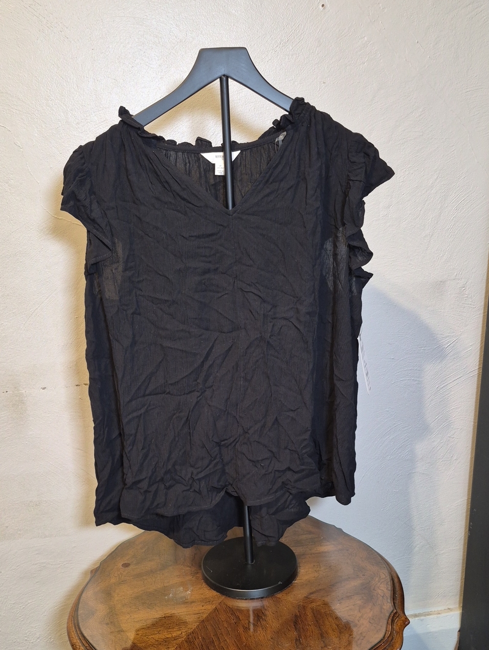 Terra & Sky Black V-Neck Ruffle Cap Sleeve Blouse